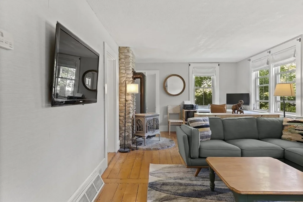 Photo of 60 Sandwich Rd