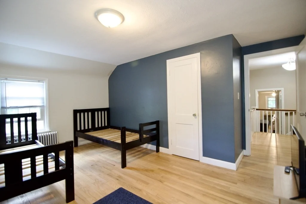 Photo of 55 Bridle Path Rd