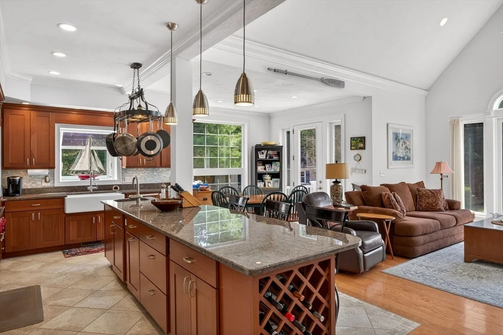 Photo of 359 Santuit Road
