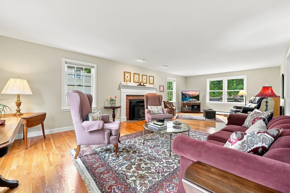 Photo of 104 Elm Street