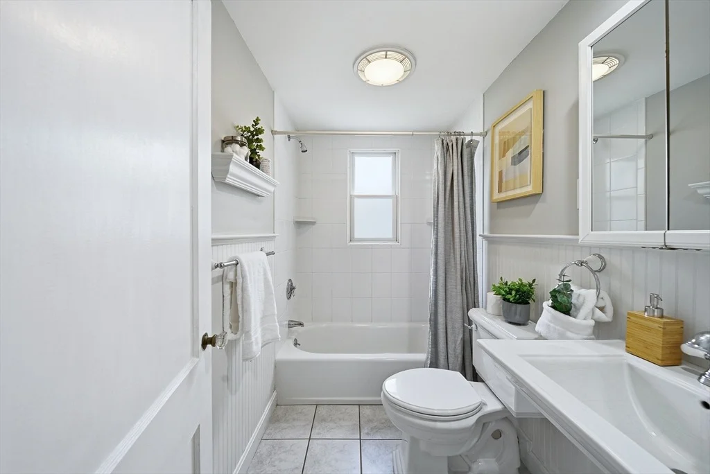 Photo of 28 Myopia Rd