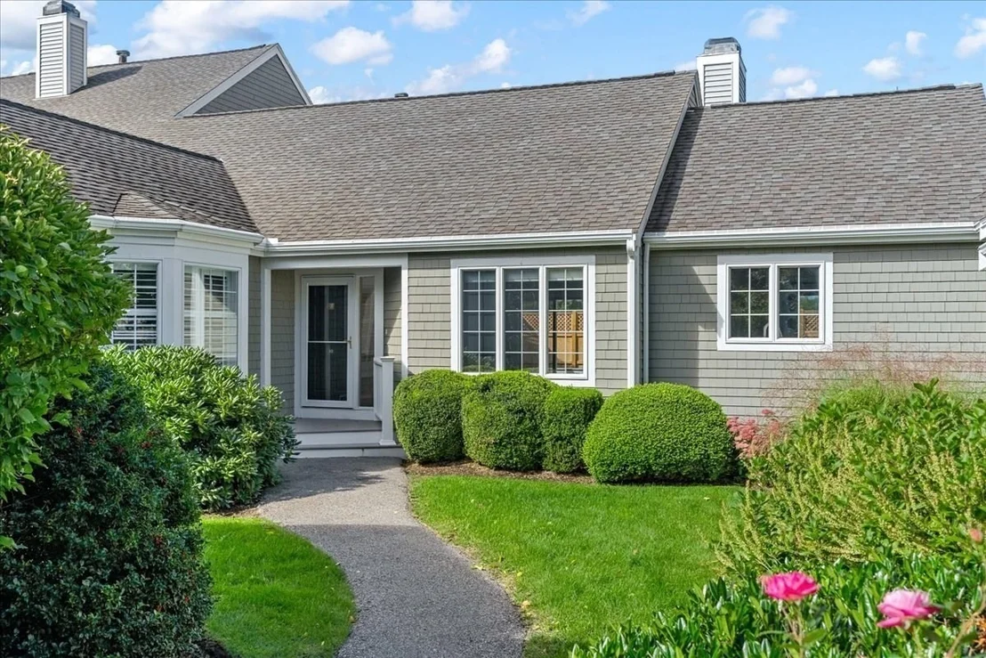 Photo of Unit 10 at 10 Floret Cir