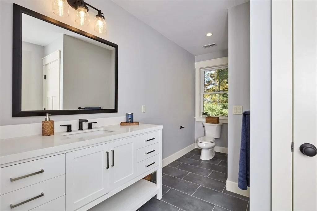 Photo of 1 Thomas Dr