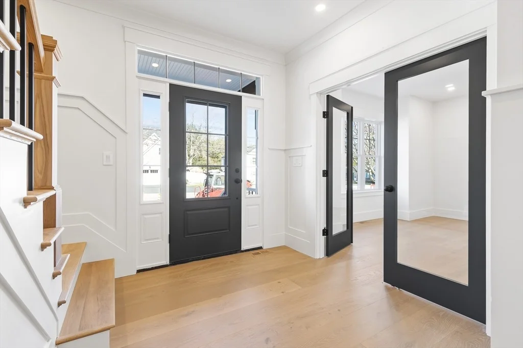 Photo of 242 Oak Street