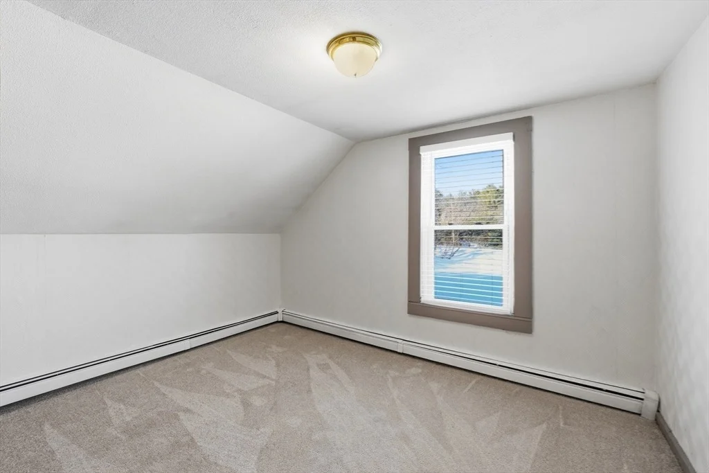 Photo of 4 Intervale Rd