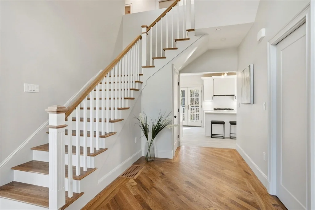 Photo of 9 Lovis Ave