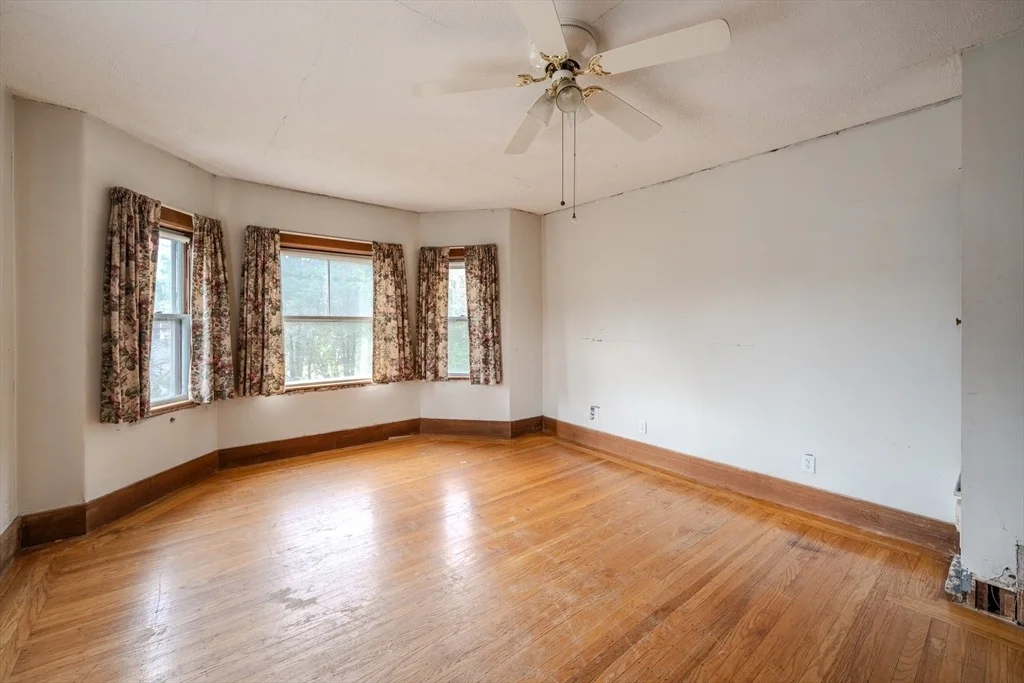 Photo of 43 Elm St