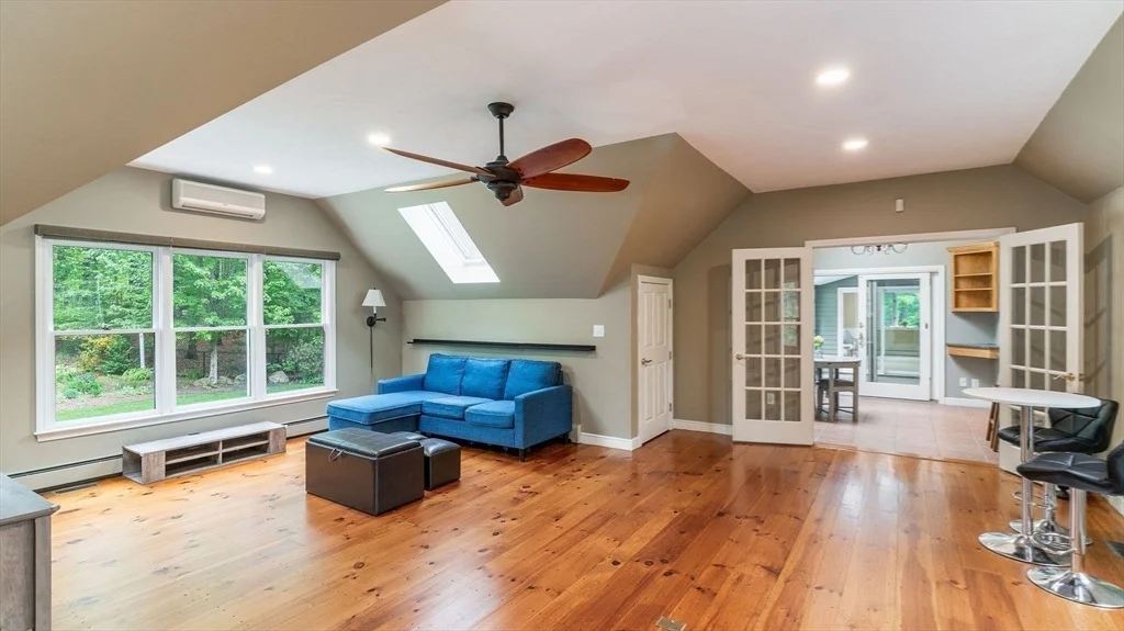 Photo of 142 Baker St