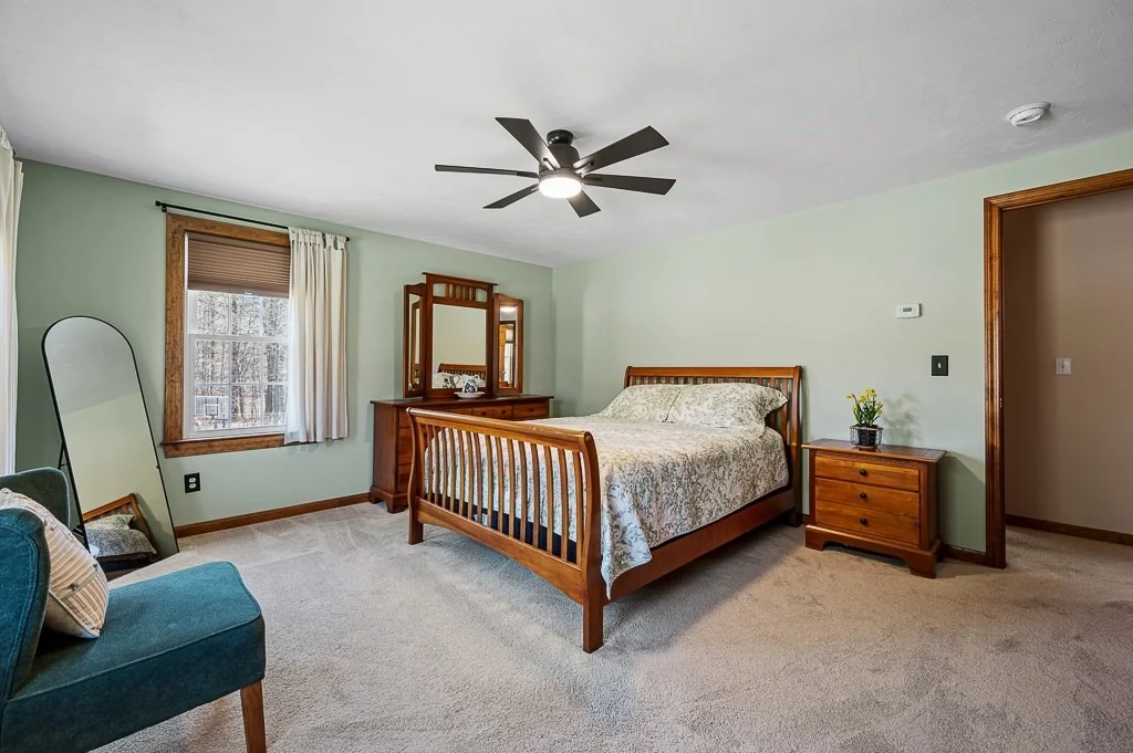 Photo of 7 Crestview Dr