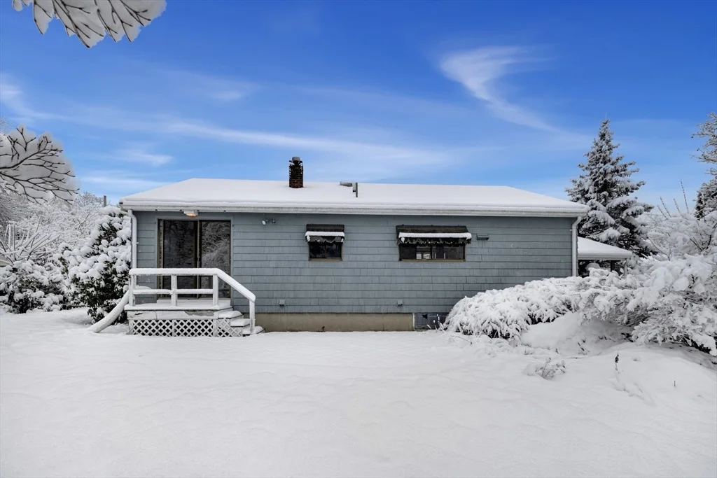 Photo of 6 Laurine Rd