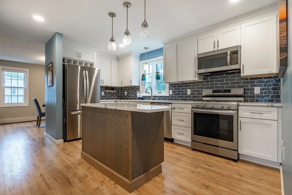Photo of 20 Forestview Dr