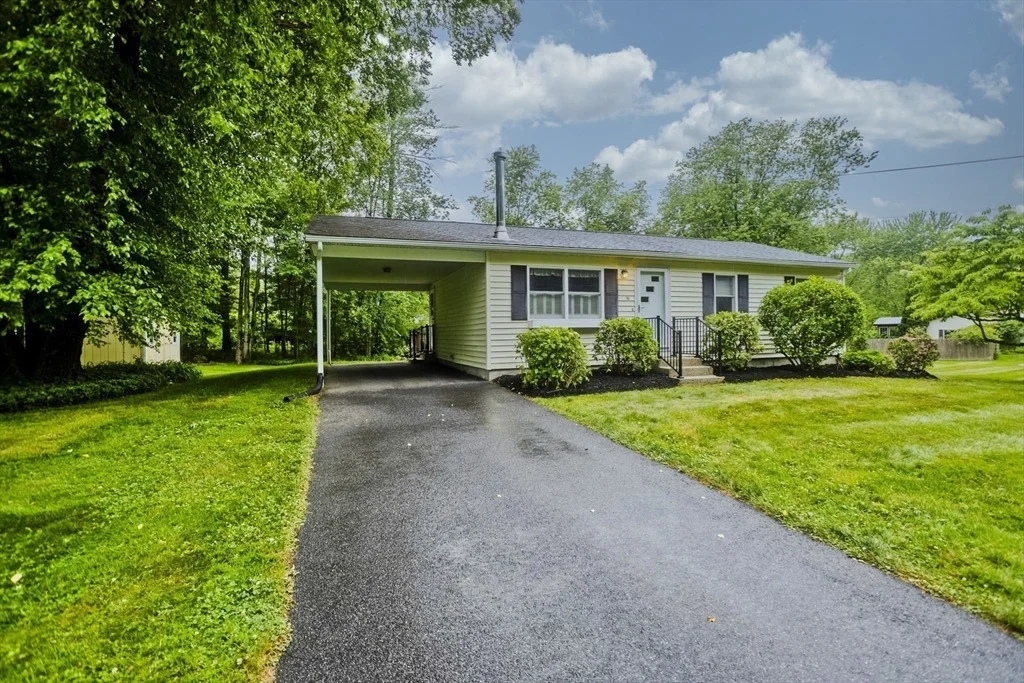 Photo of 36 Brookwood Dr