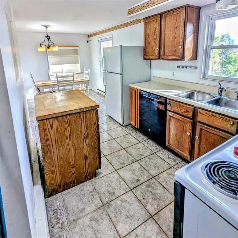 Photo of 41 Walnut Hill Dr