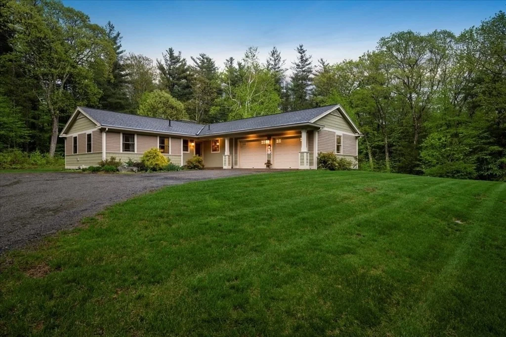 Photo of 26 Beaman Rd