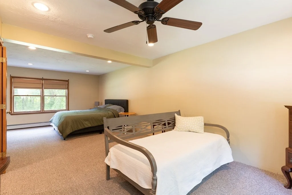 Photo of 1 Barefoot Ln