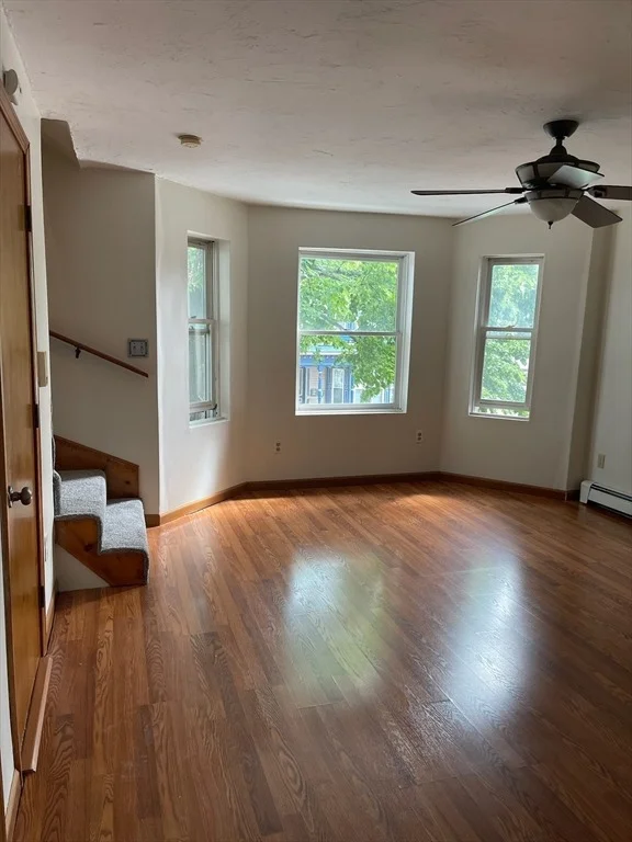 Photo of Unit C4 at 528 Cherry Street