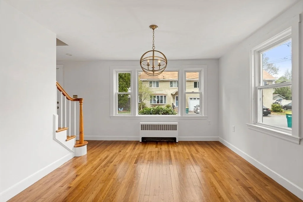 Photo of 13 Munroe Ave