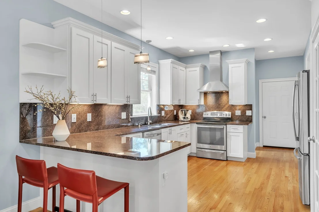 Photo of 39 Arcola St