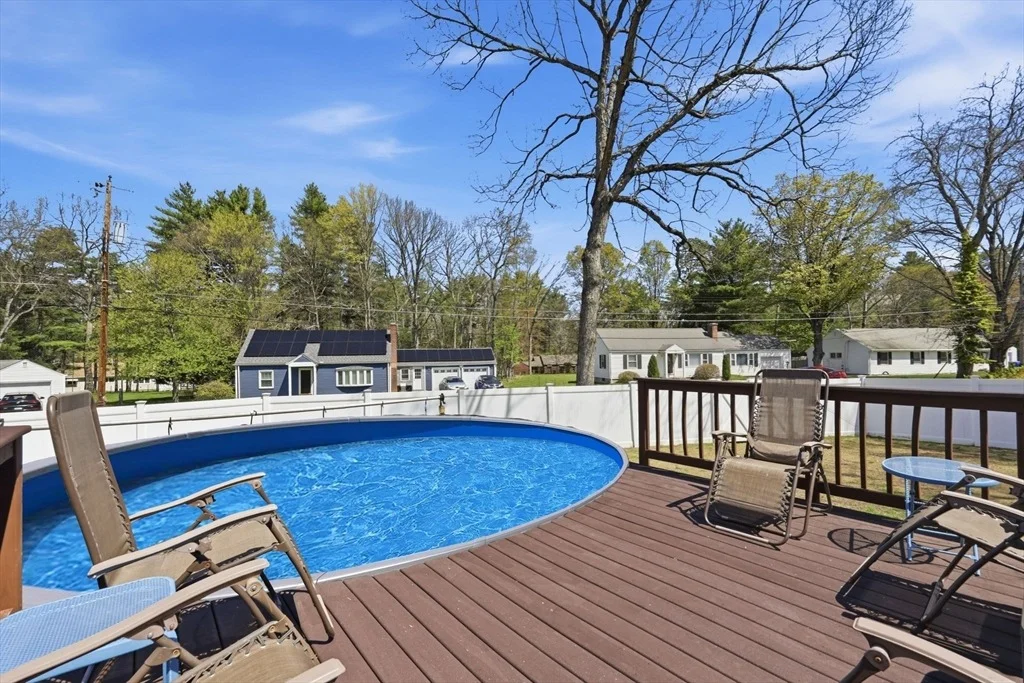 Photo of 33 Winding Ln