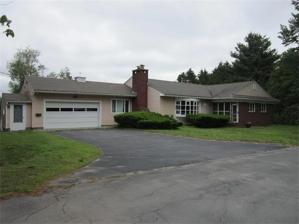 Photo of 11 Champy Ln