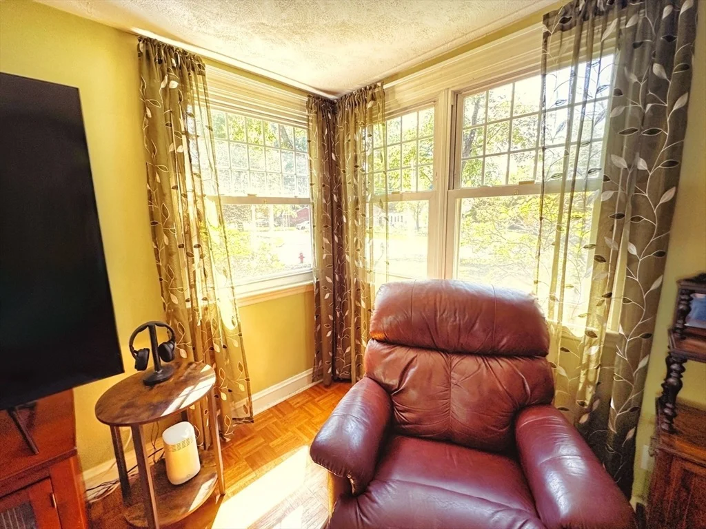 Photo of 24 Locust Rd