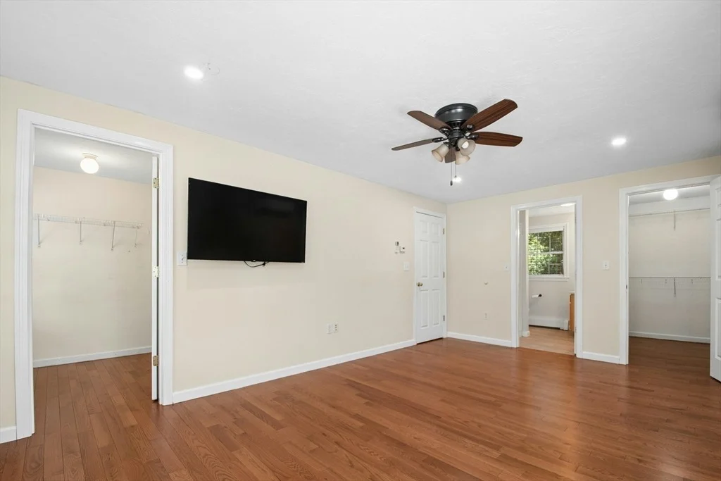 Photo of 37 Mark Dr