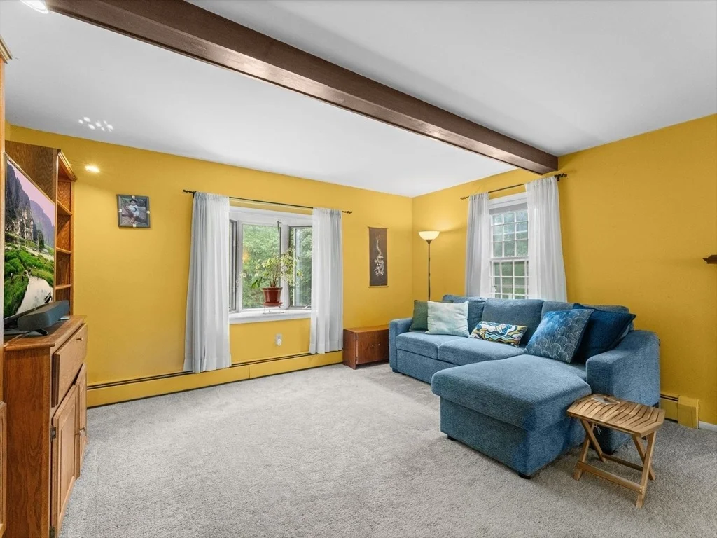 Photo of 1 Longmeadow Road