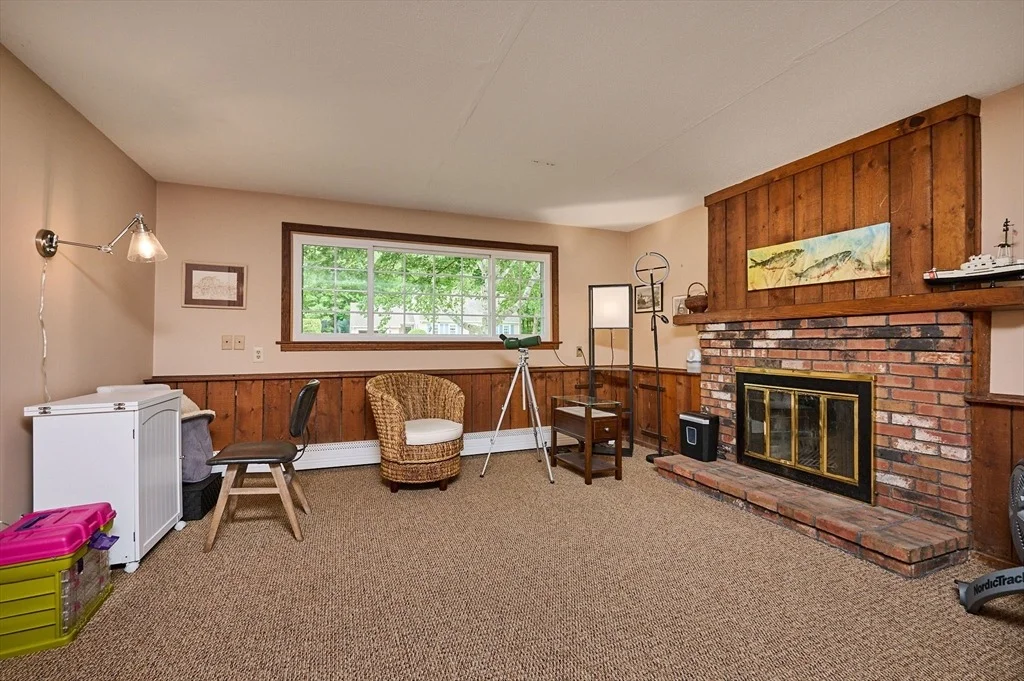 Photo of 10 Robin Rd
