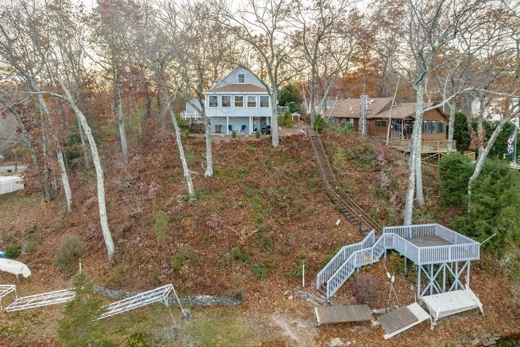 Photo of 24 Shore Rd