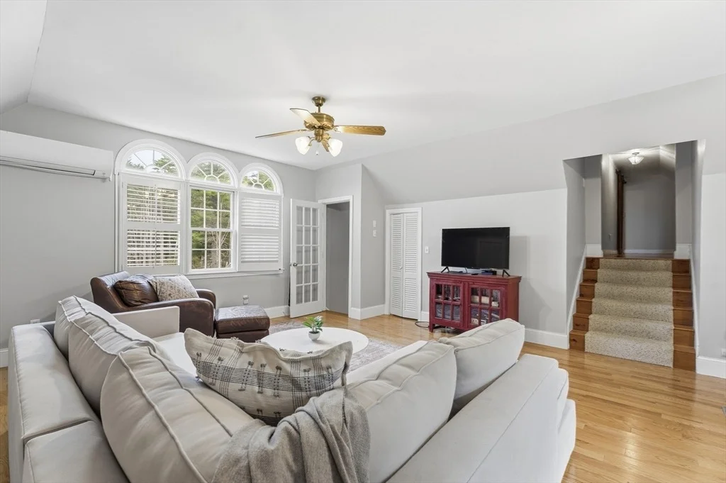 Photo of 64 Jenkins Rd