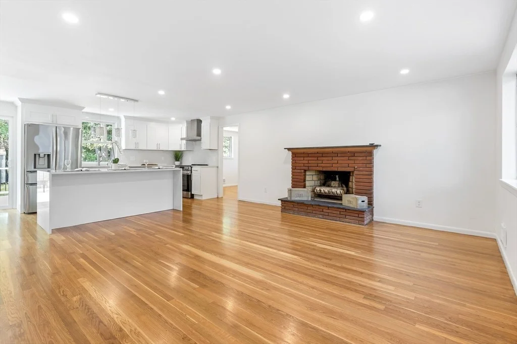 Photo of 32 Lyman Rd