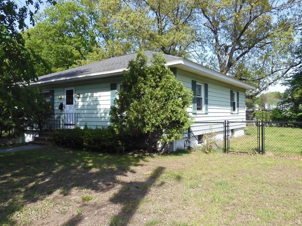 Photo of 8 Glen Forest Lane