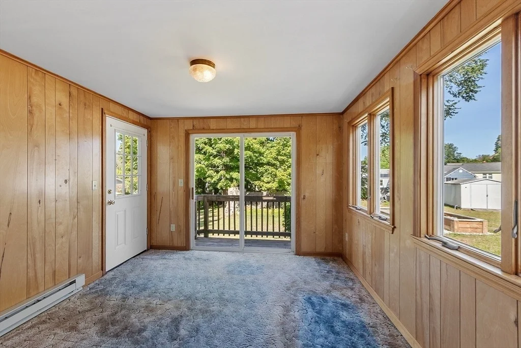 Photo of 33 West Meadow Road