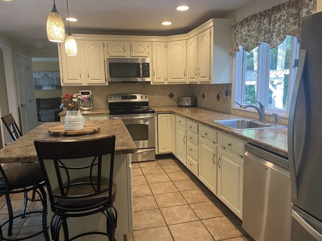 Photo of 72 Hickory Drive North