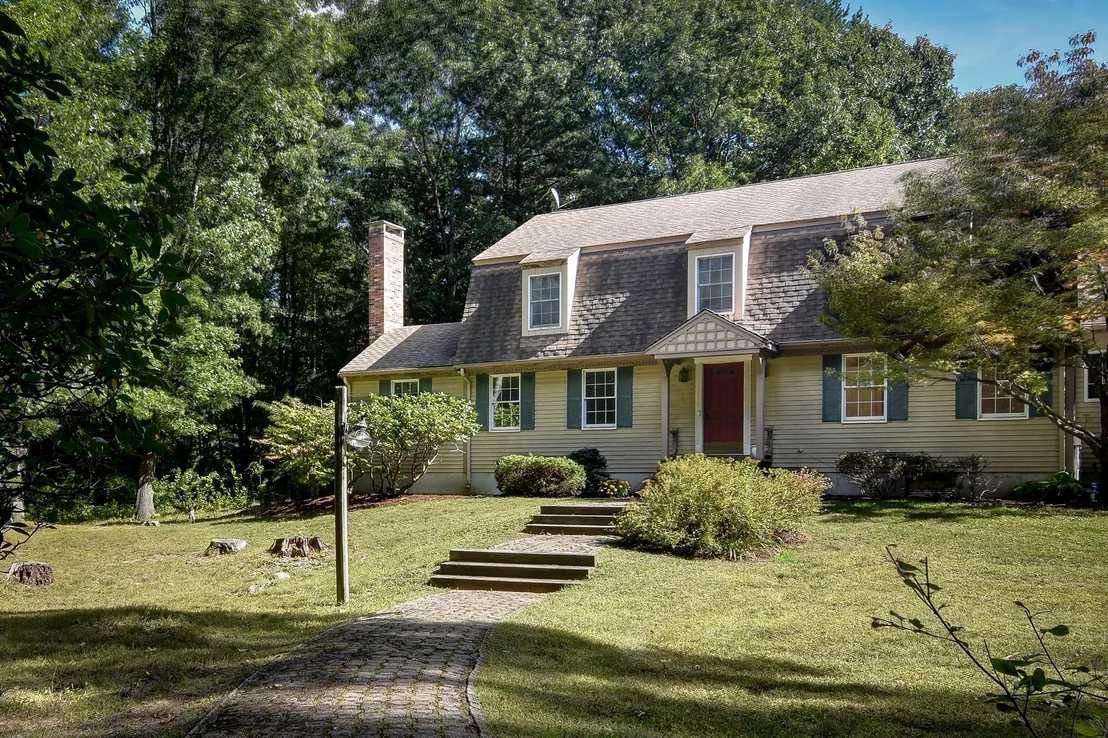 Photo of 46 Donnelly Dr