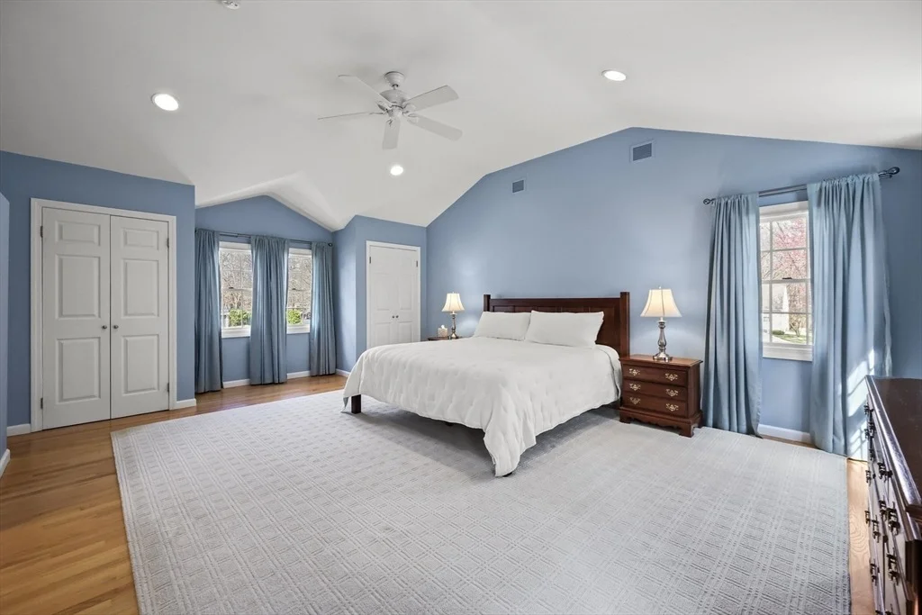 Photo of 9 Metacomet Road