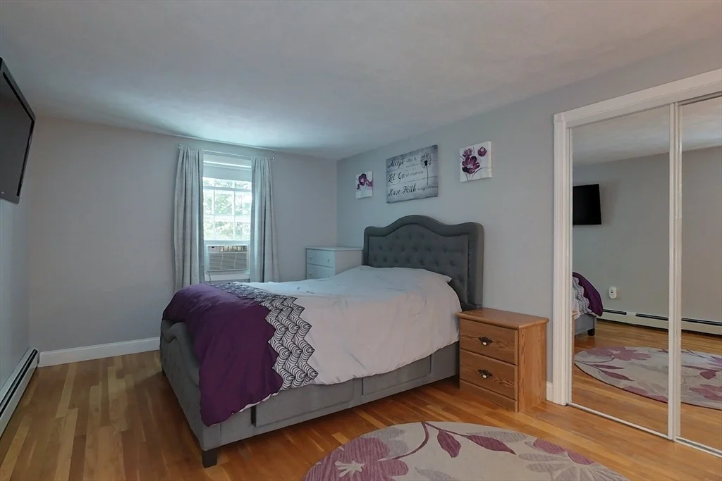Photo of 21 Hyacinth Dr