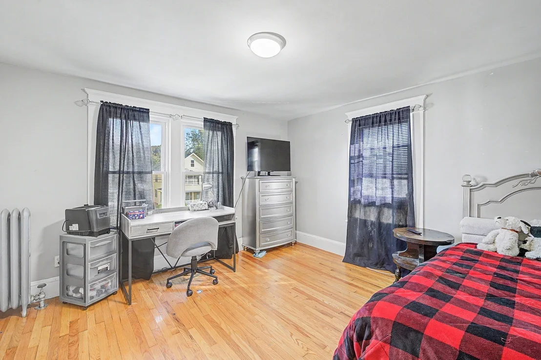 Photo of 419 Hillside Ave