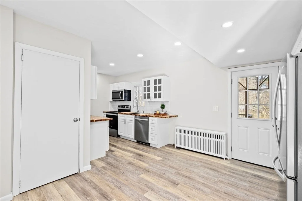 Photo of 107 Tea Rock Lane