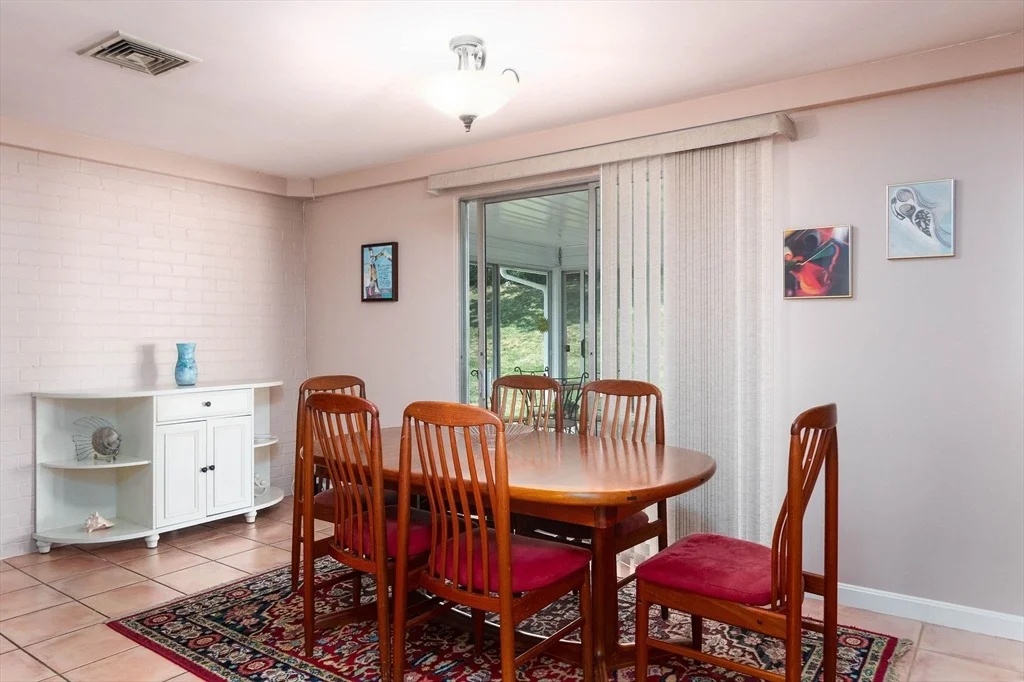 Photo of 49 Barry Rd