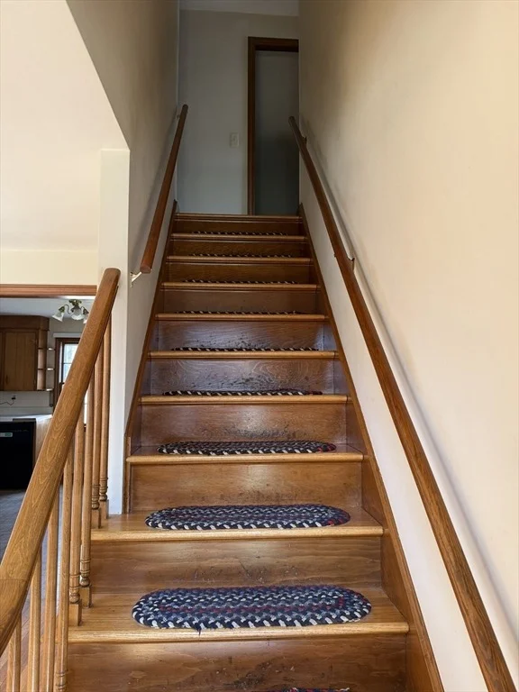 Photo of 89 Oakcrest Drive