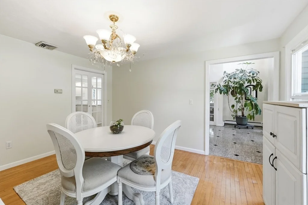 Photo of 41 Lamplighter Dr