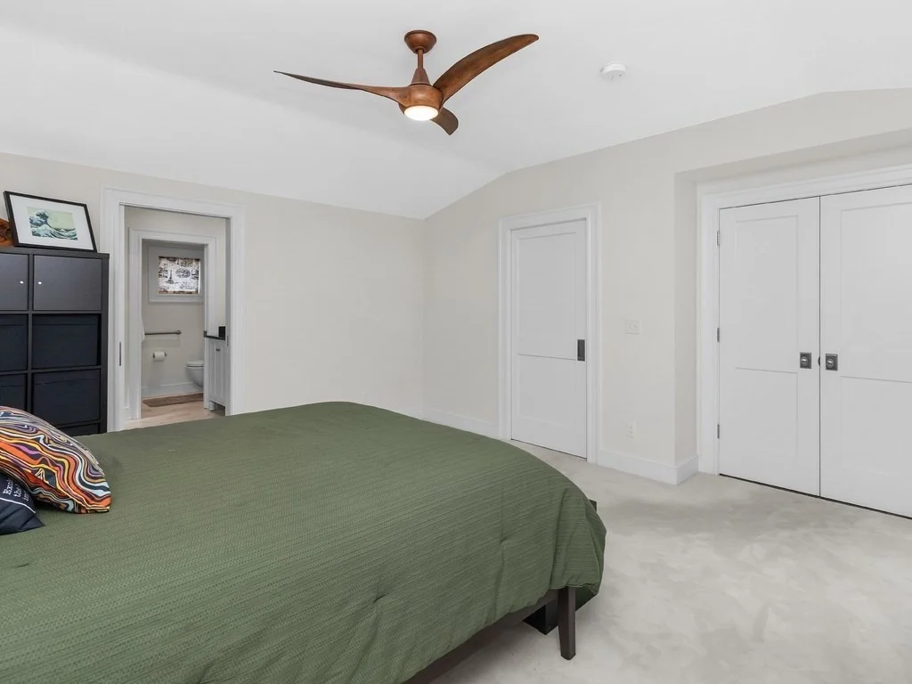 Photo of 694 Trapelo Road