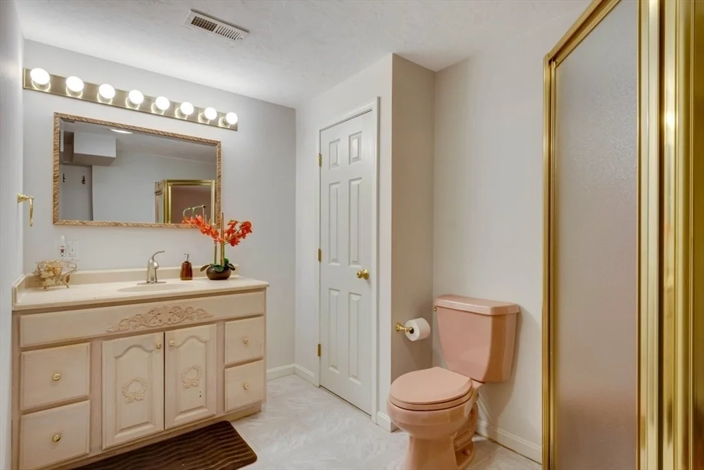 Photo of 22 Robert Rd