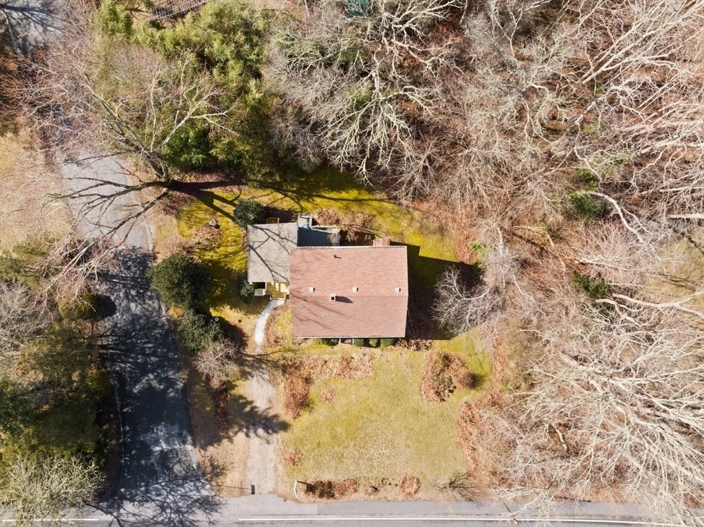 Photo of 14 Clay Pond Rd