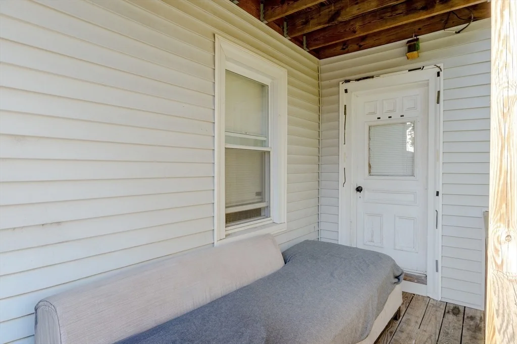 Photo of 8 Gladding Pl