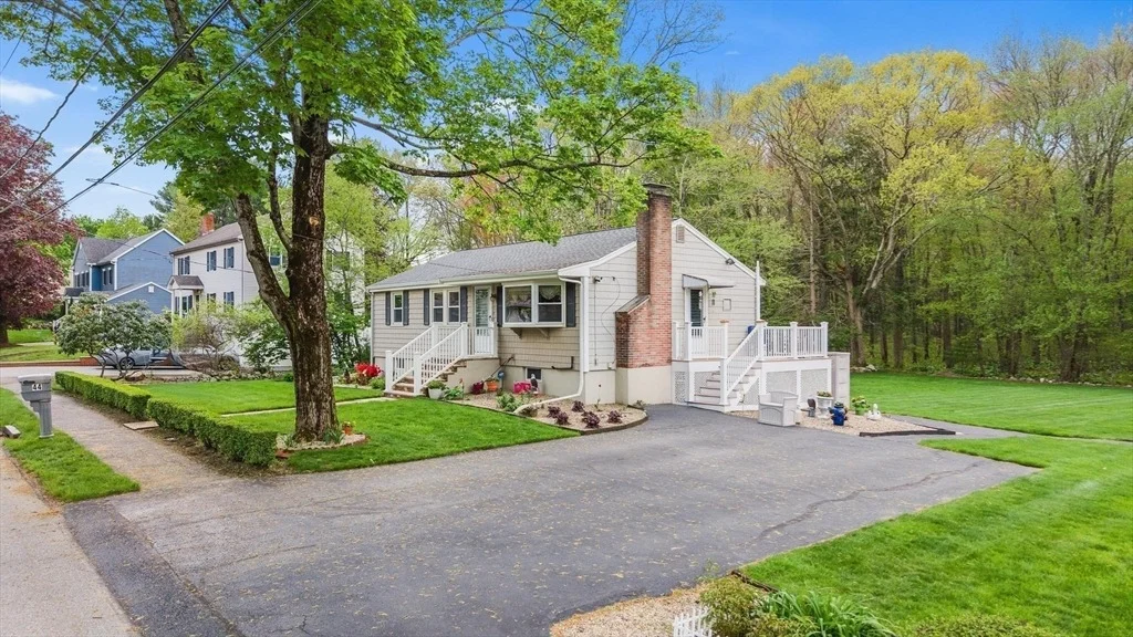 Photo of 44 Batchelder Road