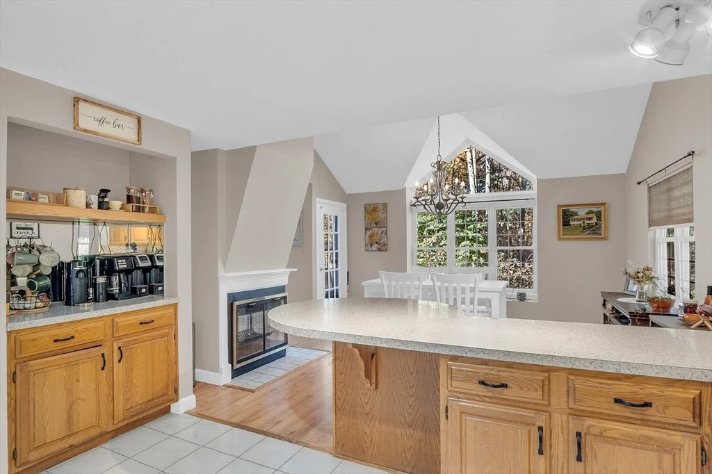 Photo of Unit D at 706 Ridgefield Cir