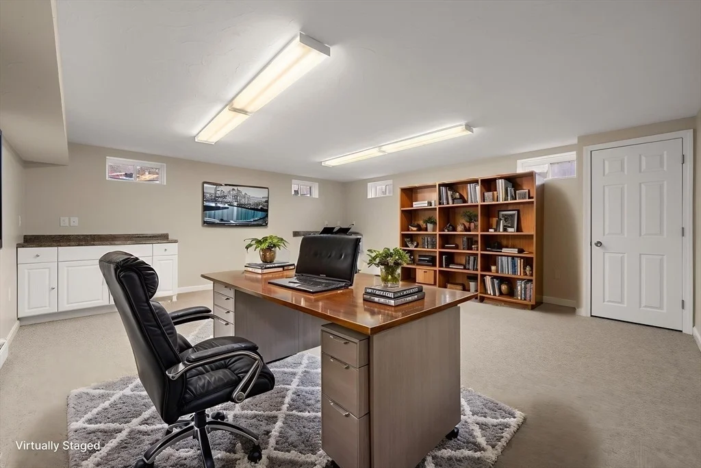 Photo of 35 Nelson Dr