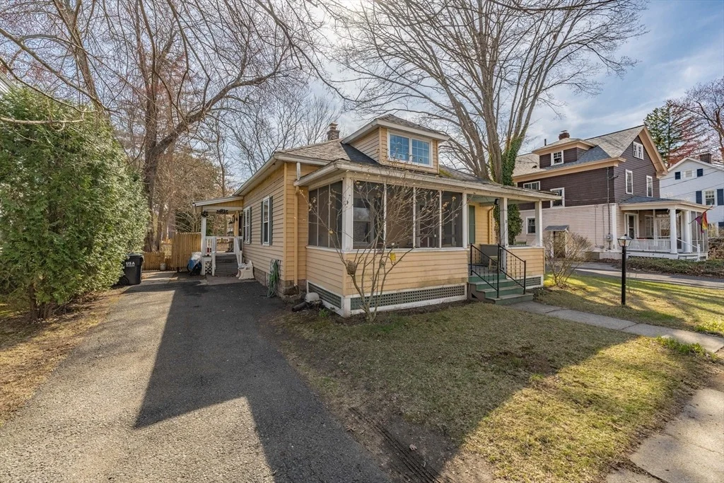 Photo of 27 Fairview Ave